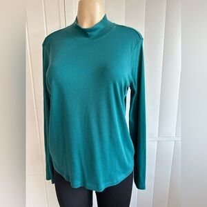 L.L.Bean Turtleneck, Long-Sleeve Size Medium